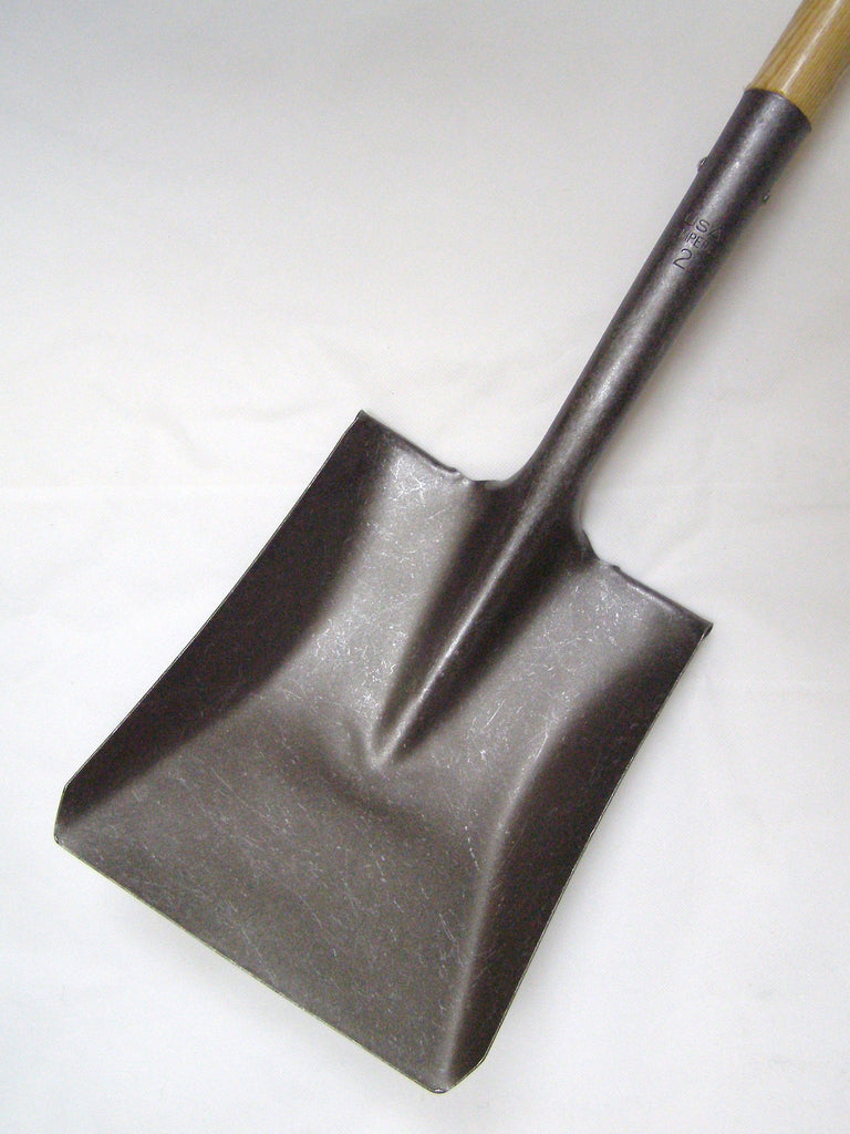 Square Point Contractor s Shovel